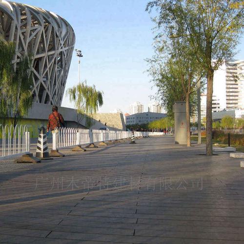 空心木塑地板150H25A 景觀建材新選擇，廠家優(yōu)勢(shì)全解析